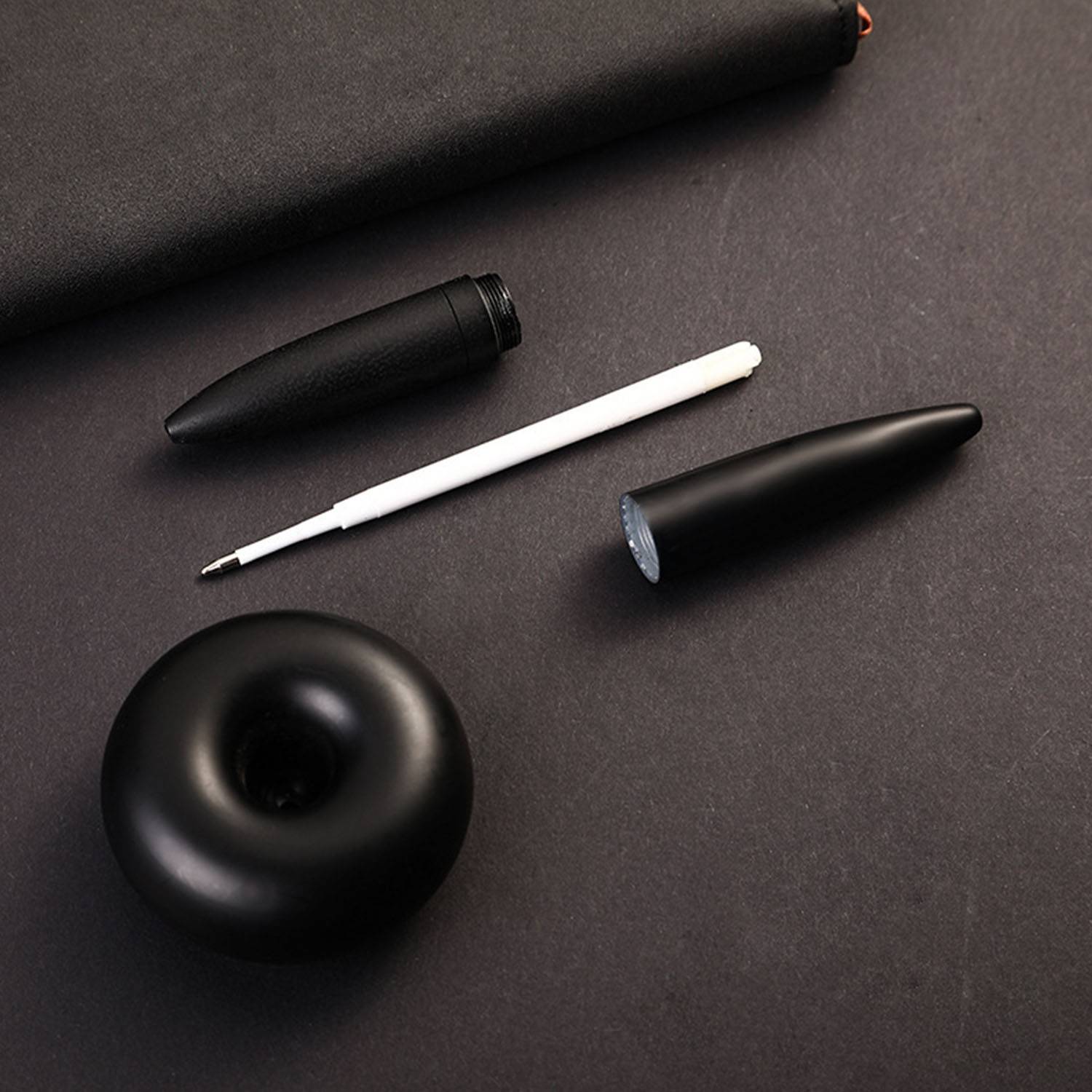 Magnetic Levitation Metal Ballpoint Pen 2