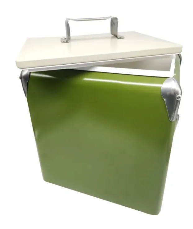 Large Capacity Outdoor Retro Picnic Insulated Cooler 5