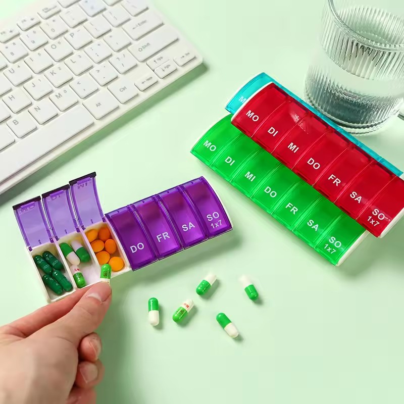 7 Day Plastic Pill Box 3