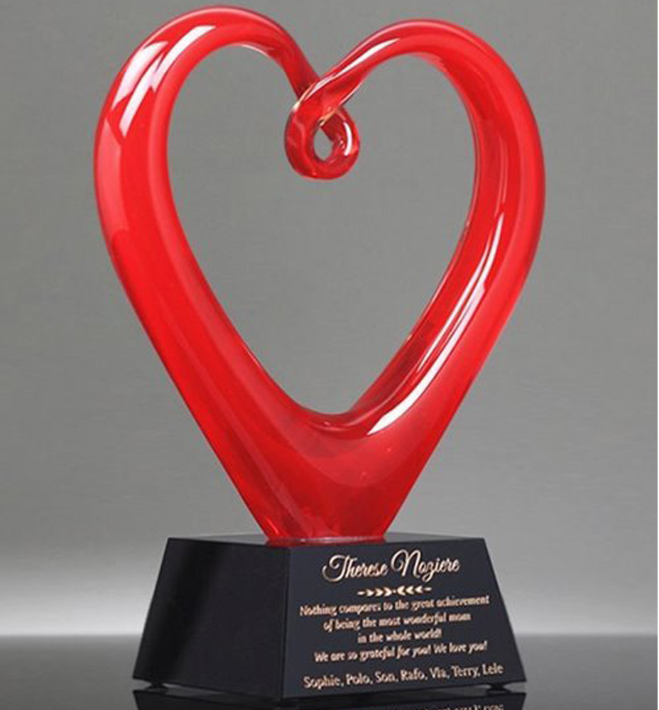 THE RED WHOLE HEART ART GLASS W/BLACK BASE 3