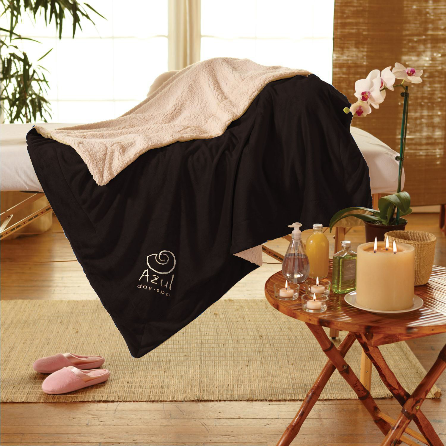 Micro Mink Sherpa Blanket 11