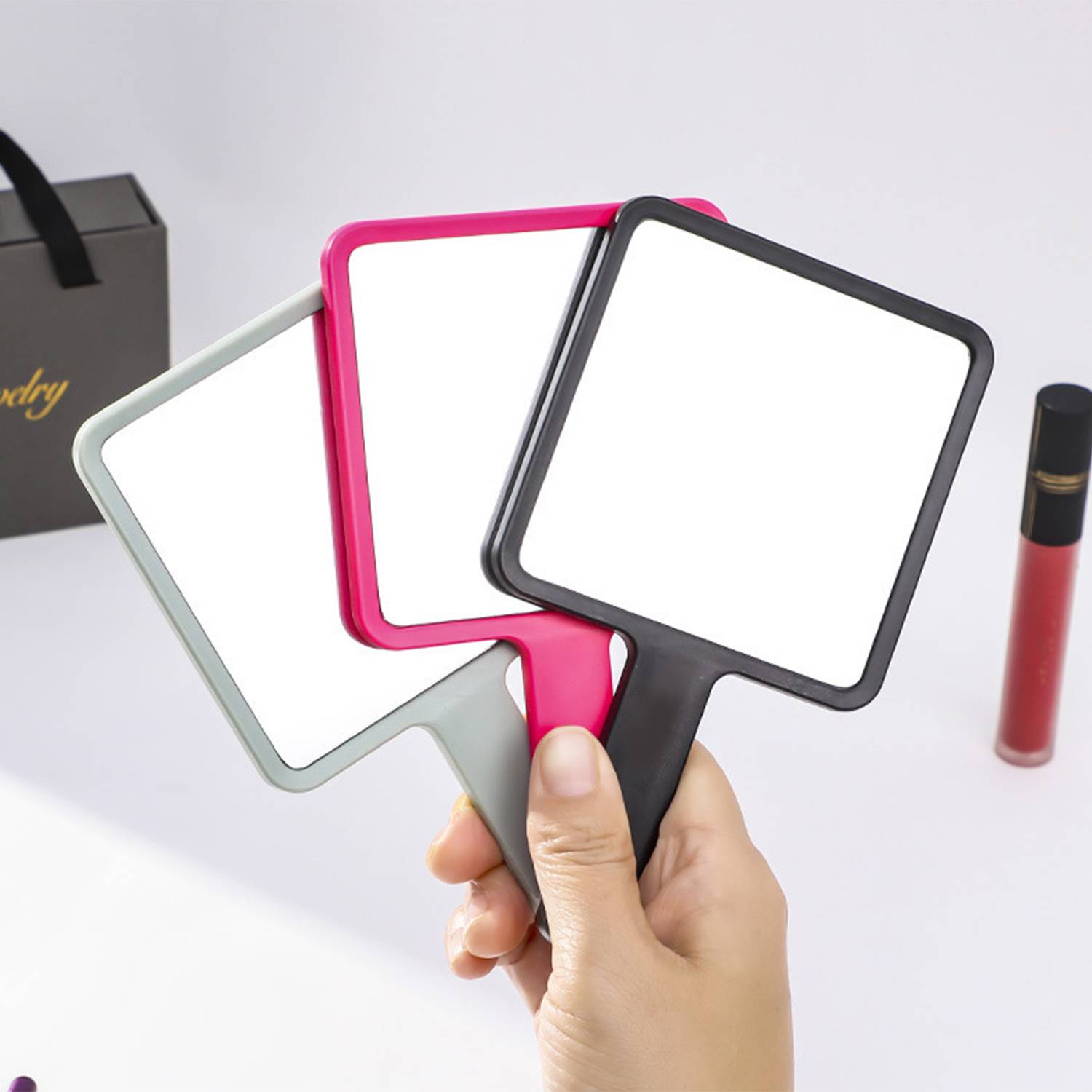 Square Handle Is Portable And Compact Portable Mirror 4