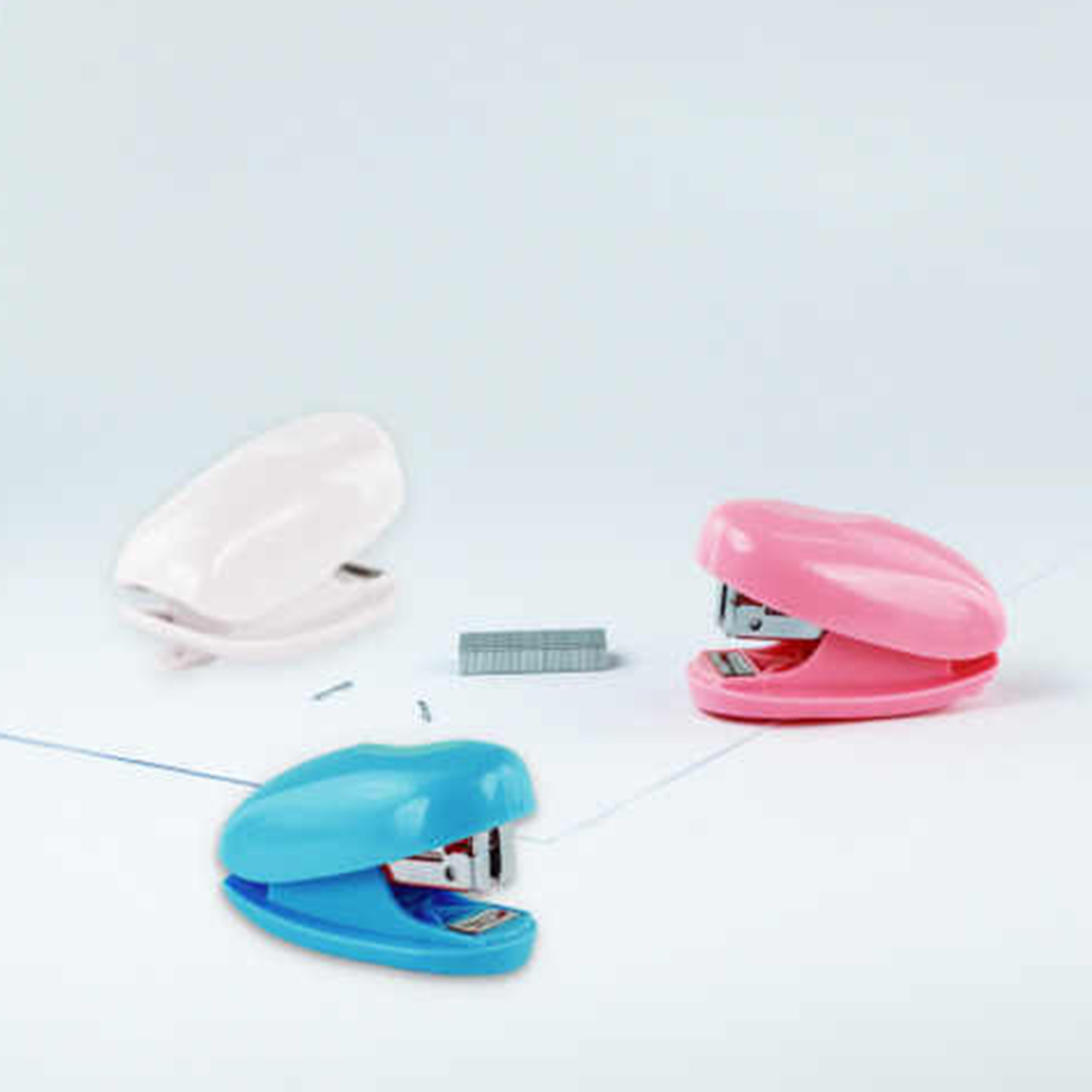 Portable Mini Plastic Stapler for Office School Use 9