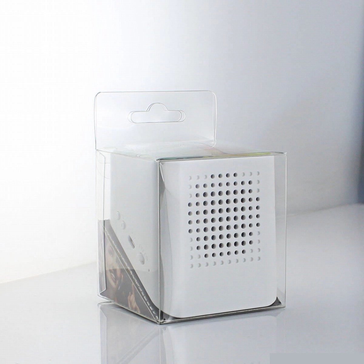 Bluetooth Speaker with Phone Holder 9