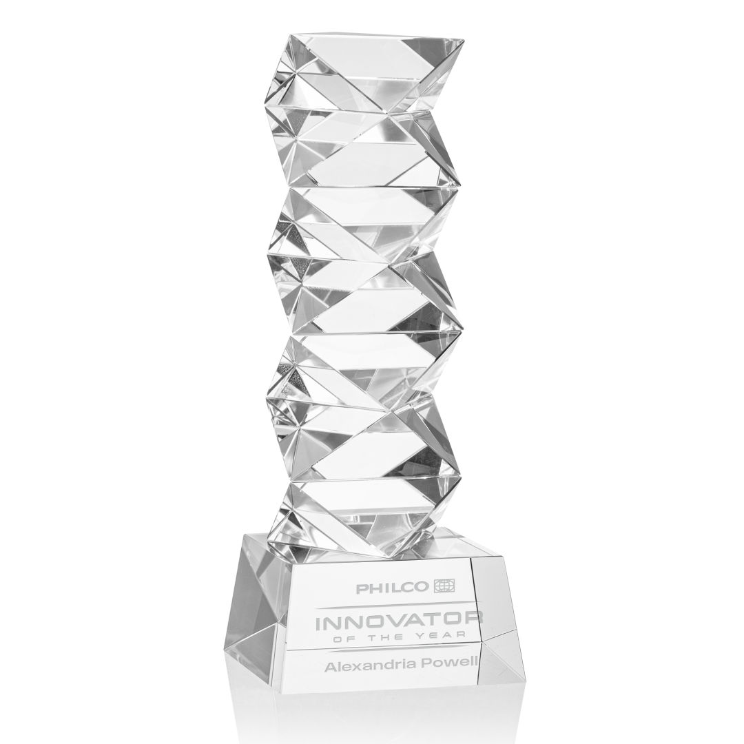 Callucci Award on Robson Base - Clear 8