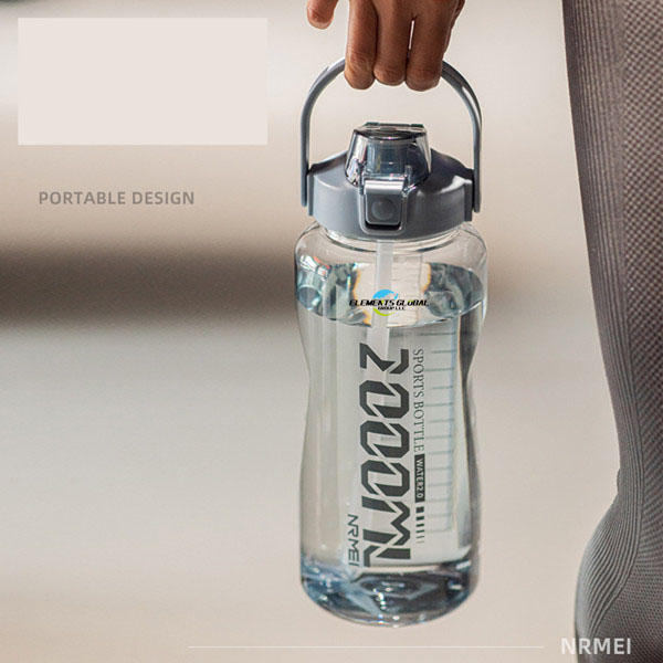 Large-capacity sports water bottle 3