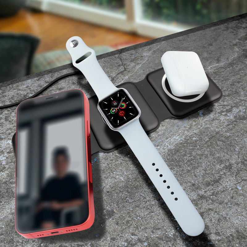 Chi-Charge Stack and Wall Charger in Zipper Case 18