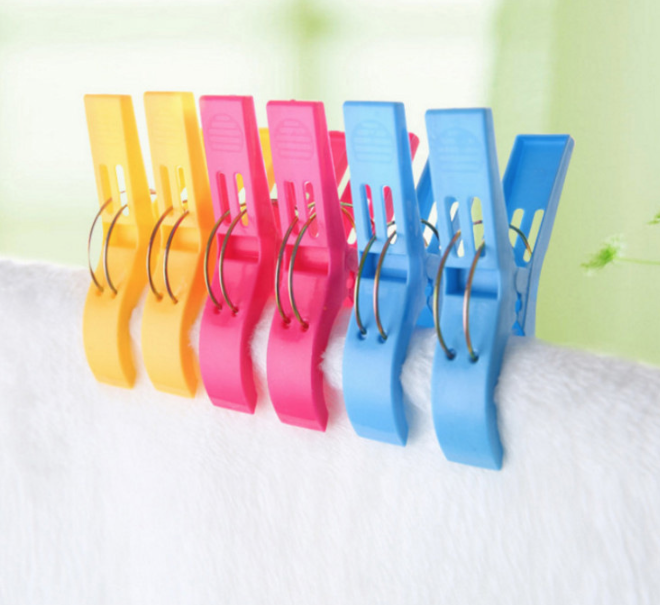 Clothes Pins 1