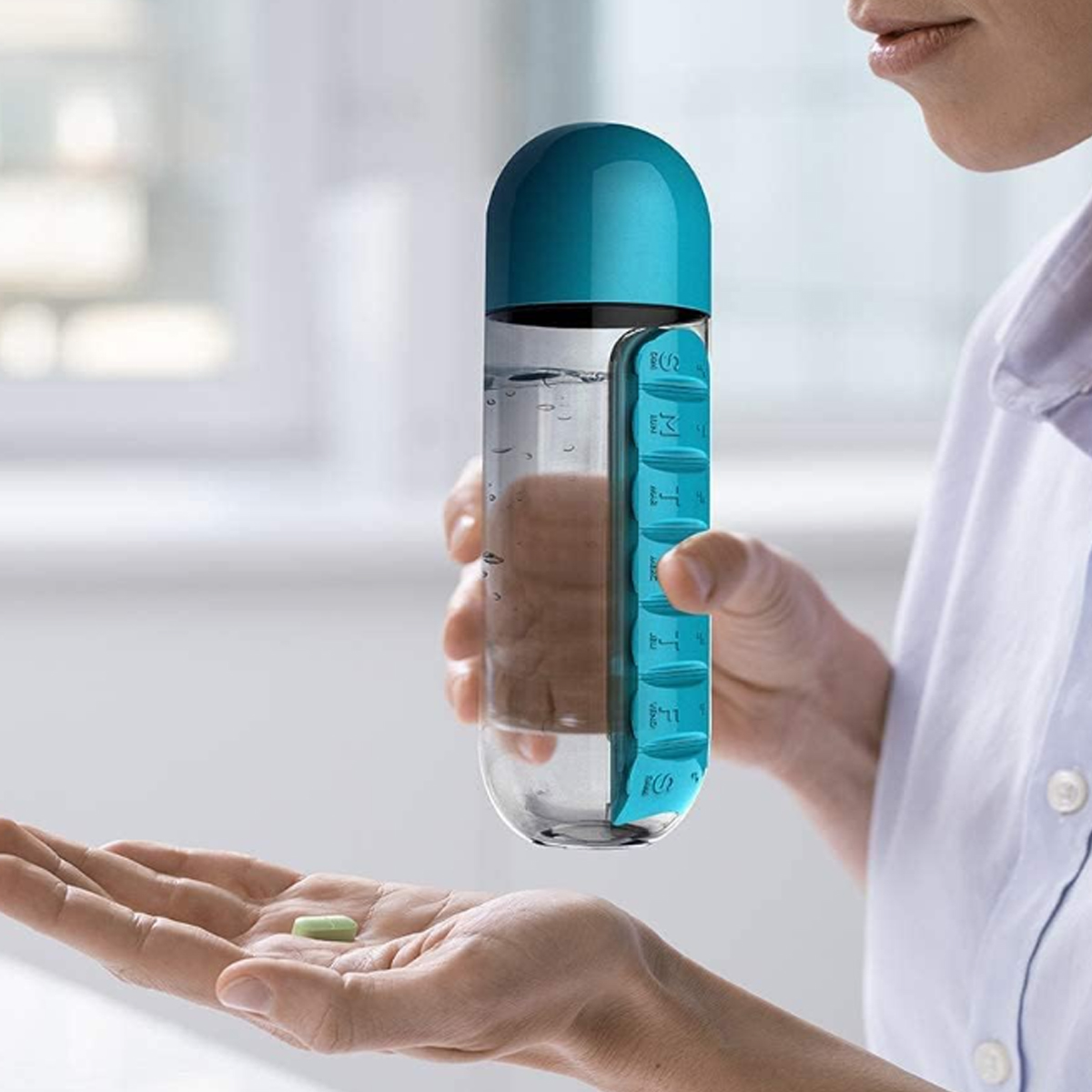 2-in-1 Pill Organizer Water Bottle 5