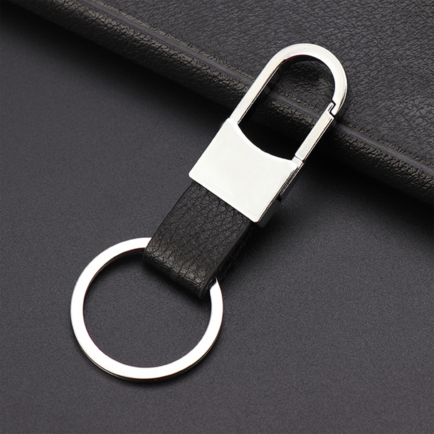 Customizable Genuine Leather Men's Car Keychain 4