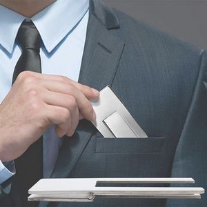 Plastic Herb Grinder With Mesh Filter 3