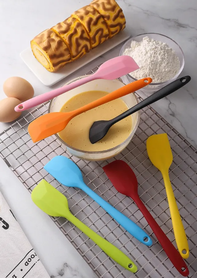 One-Piece Food-Grade Silicone Spatula 1