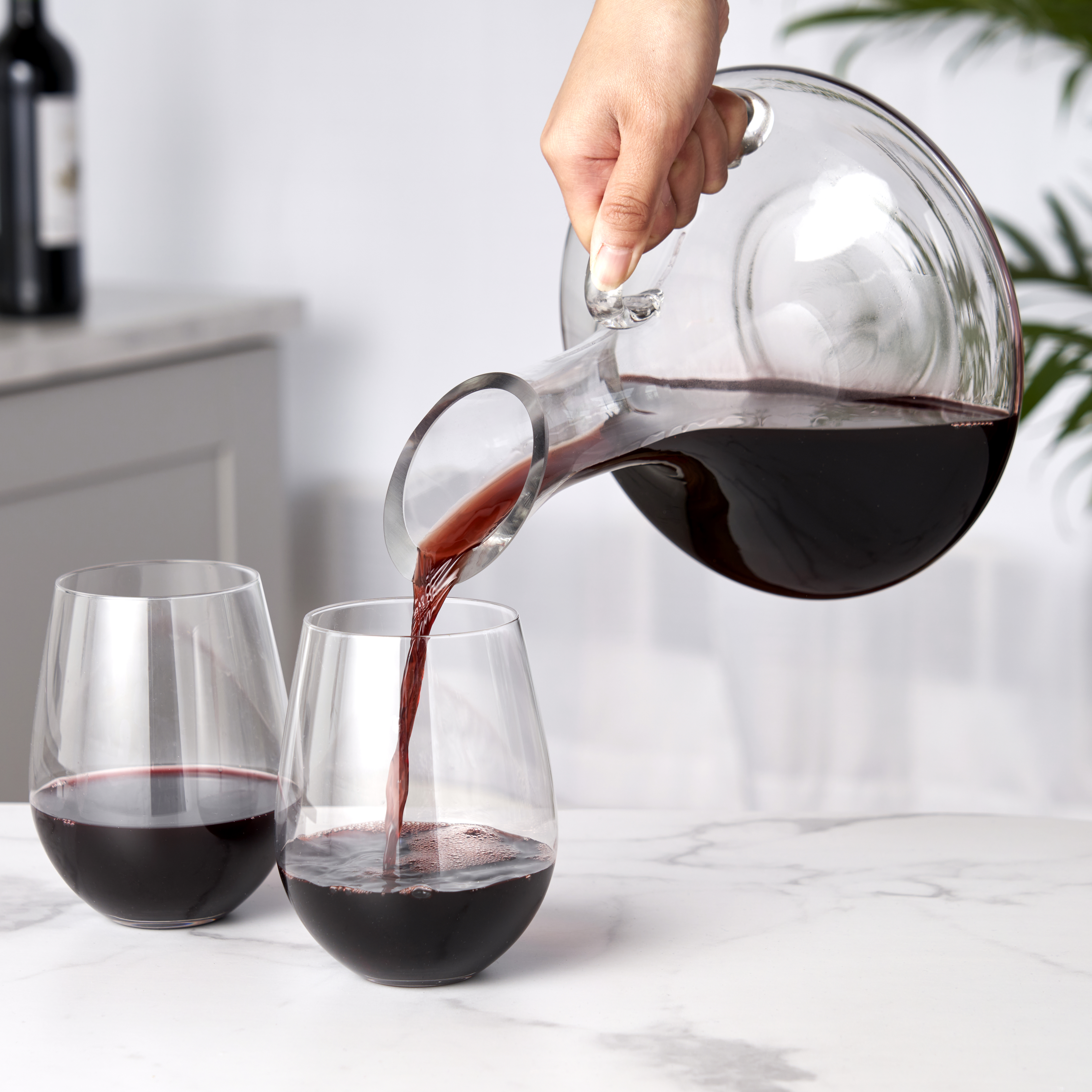 True® Capuli™: Traditional Handled Decanter 6
