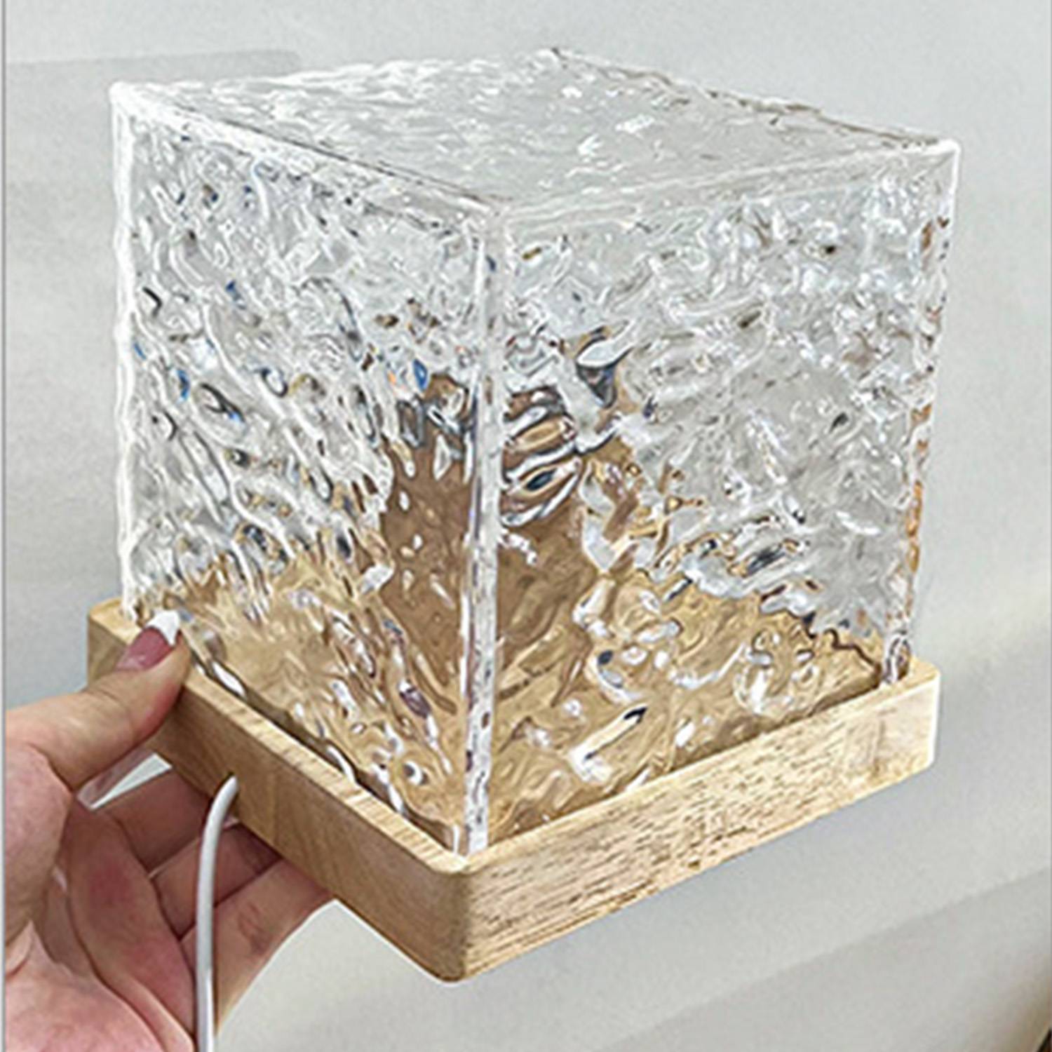 Light and shadow atmosphere crystal lamp 4