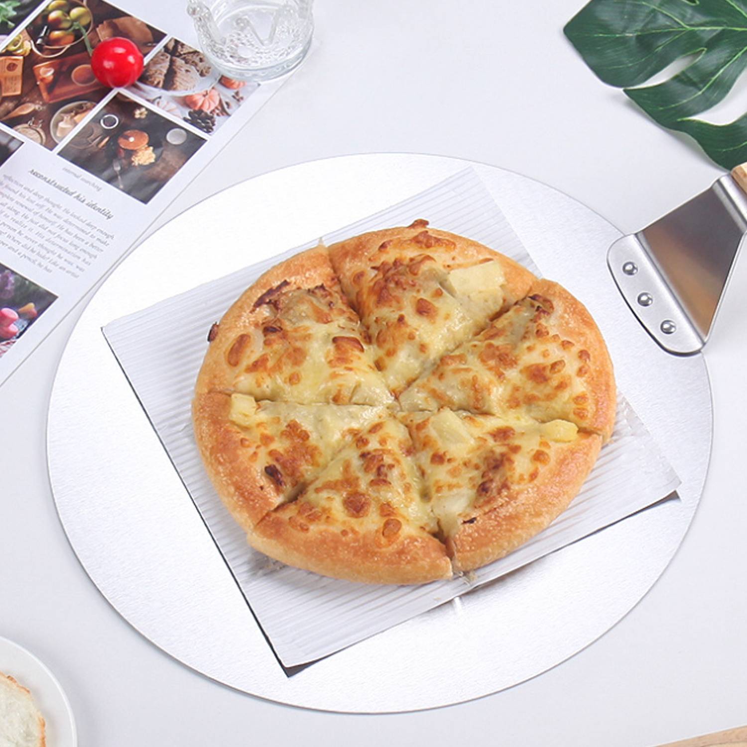 Round Pizza Paddle 5