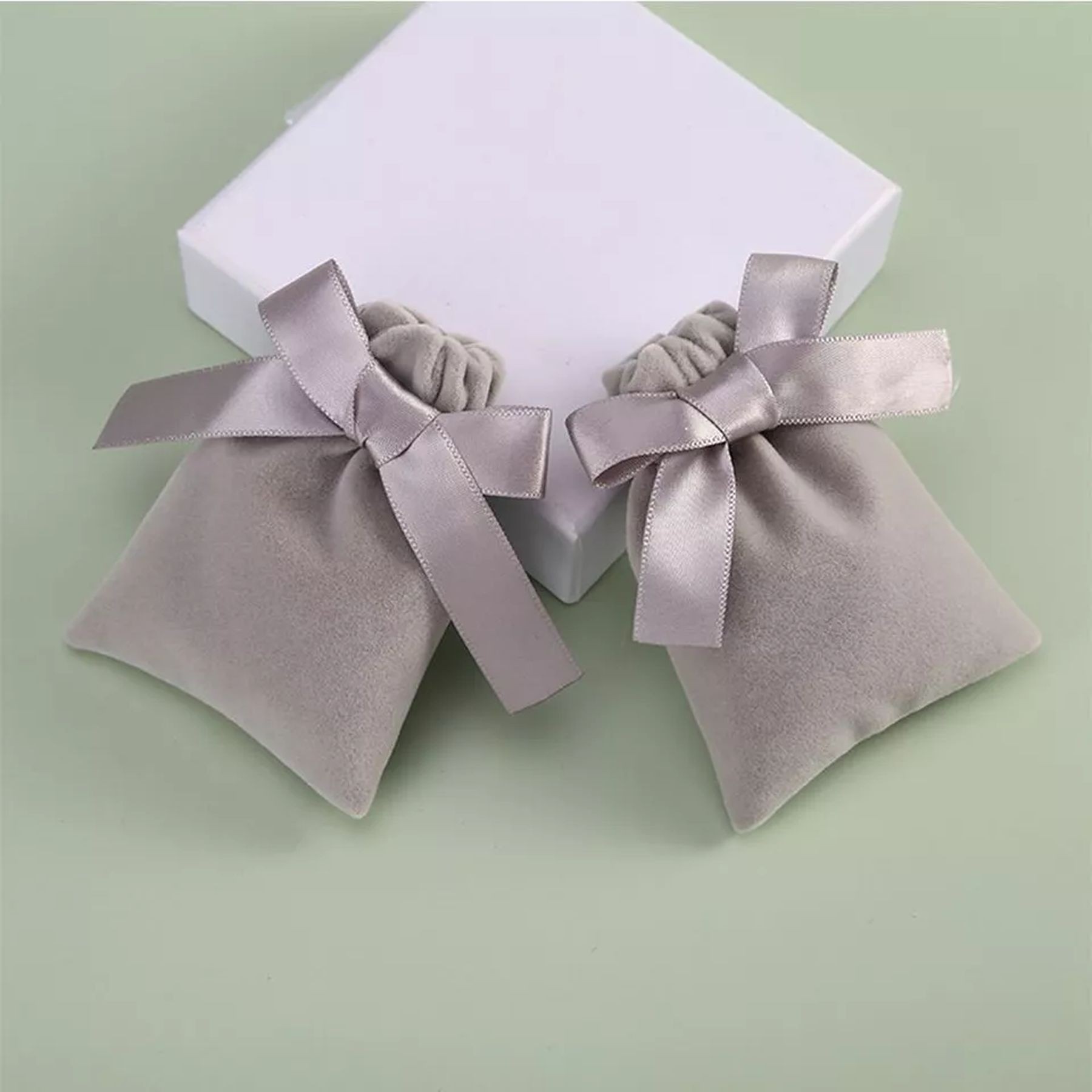 Small Plush Jewelry Bags With Drawstring 7