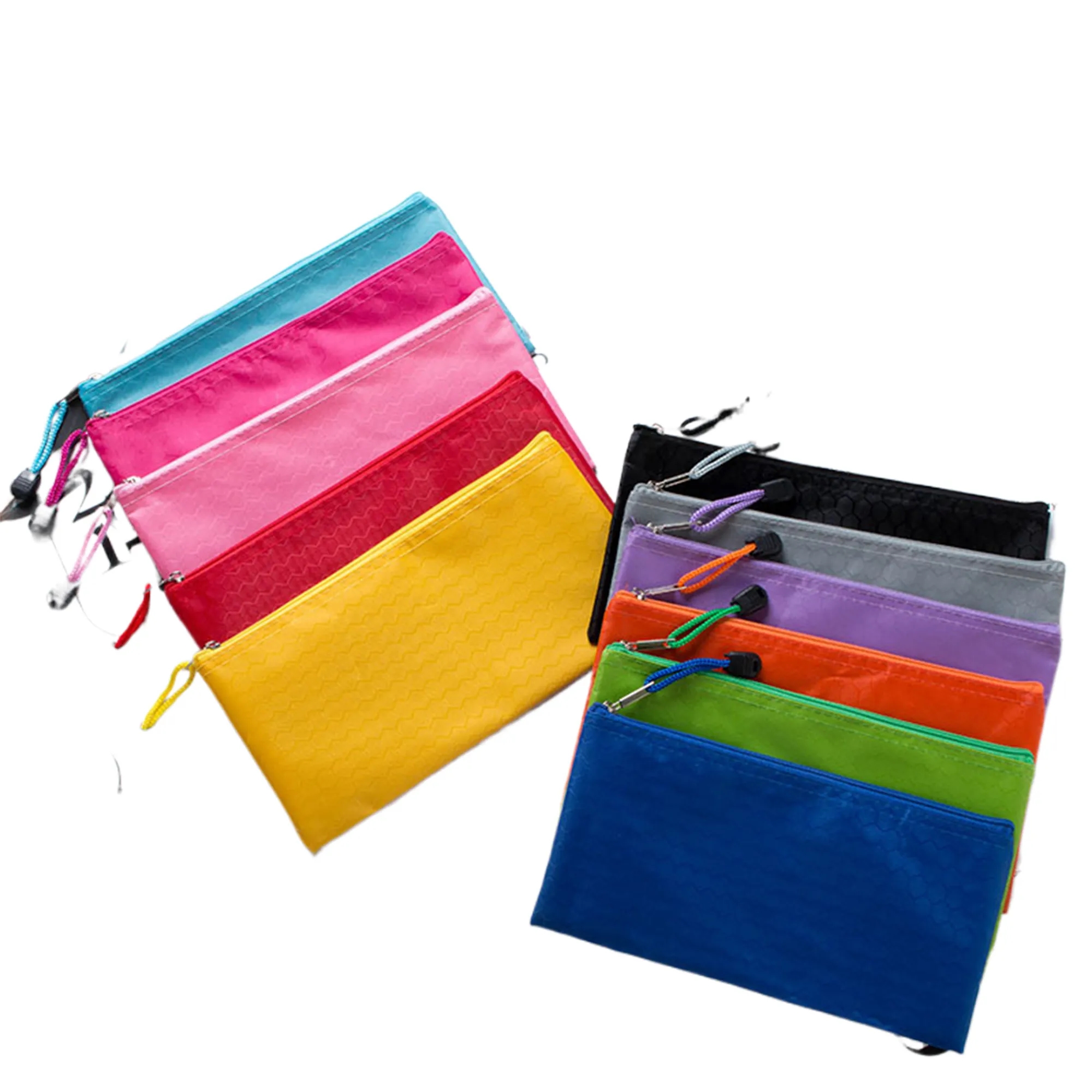 MOQ50 Thick Waterproof Oxford Football Pattern Zipper Bag 18