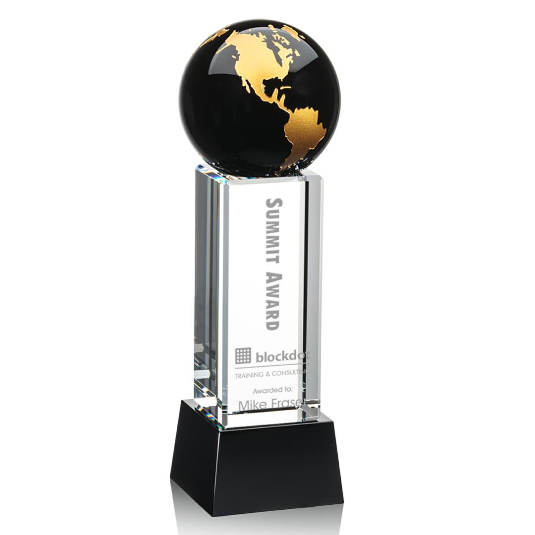 Luz Globe Award on Base - Black/Gold 4