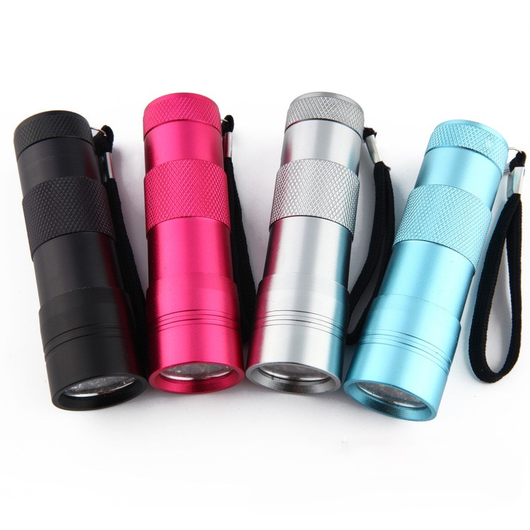 Bright Aluminum Handheld Flash Light 2