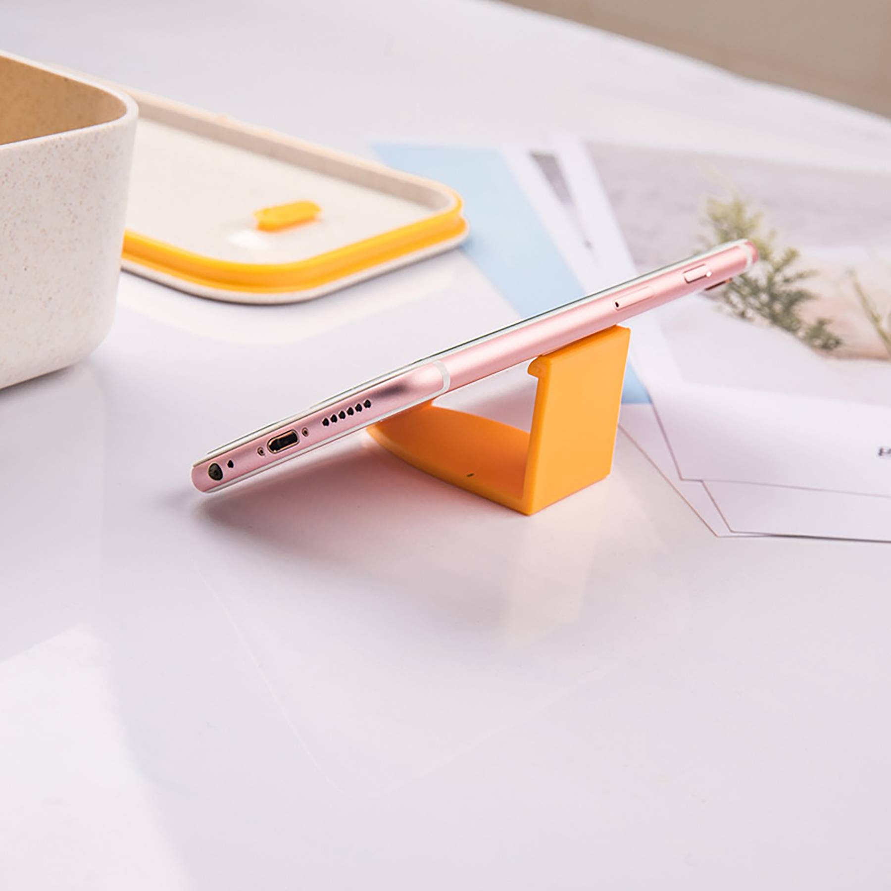 Eco friendly Portable Lunch Box With Phone Holder 2