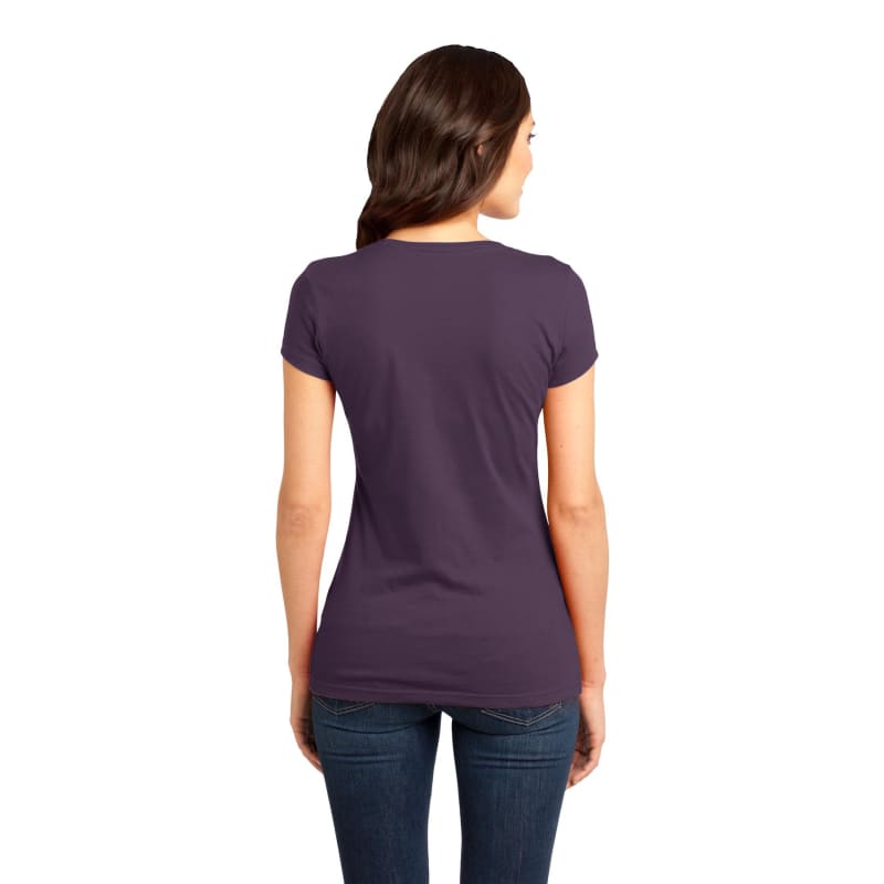 District Women's Fitted Very Important Tee . 109