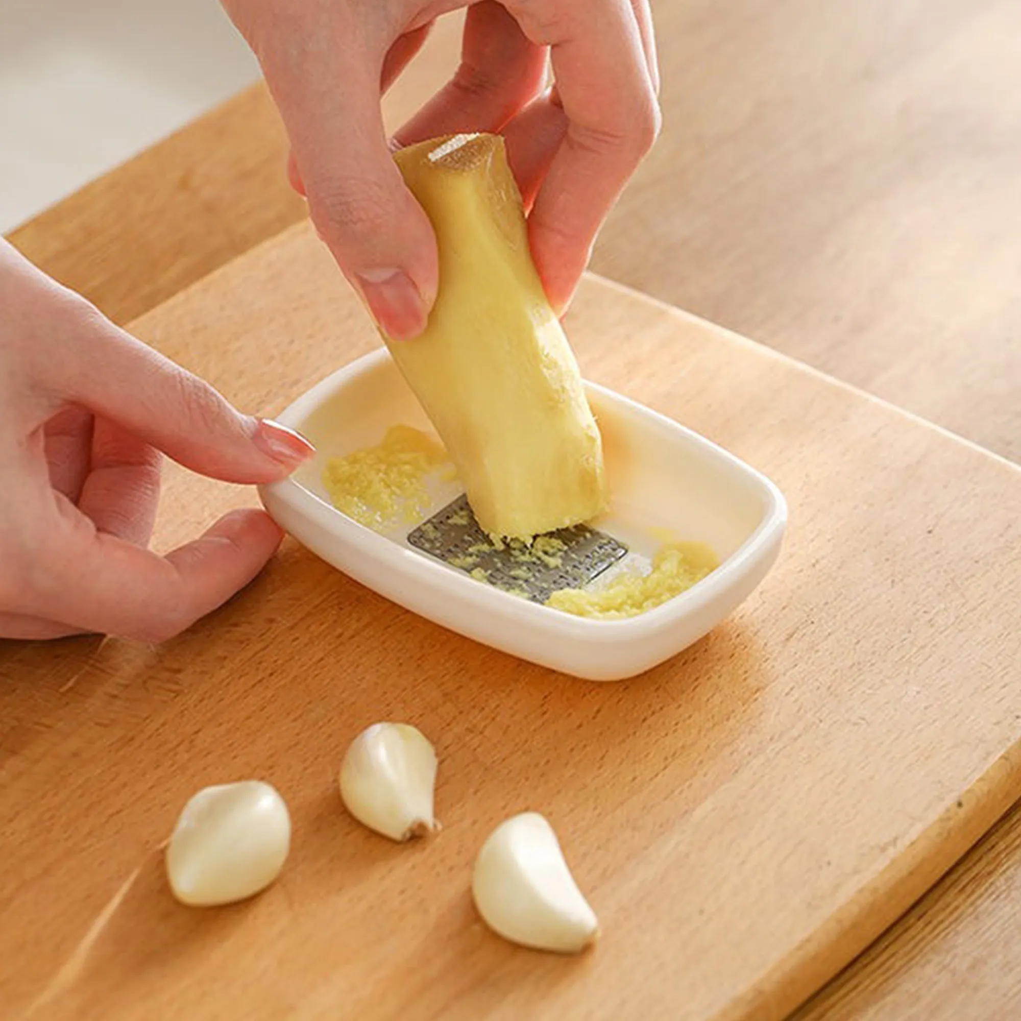 Multi-functional Manual Garlic Press 6