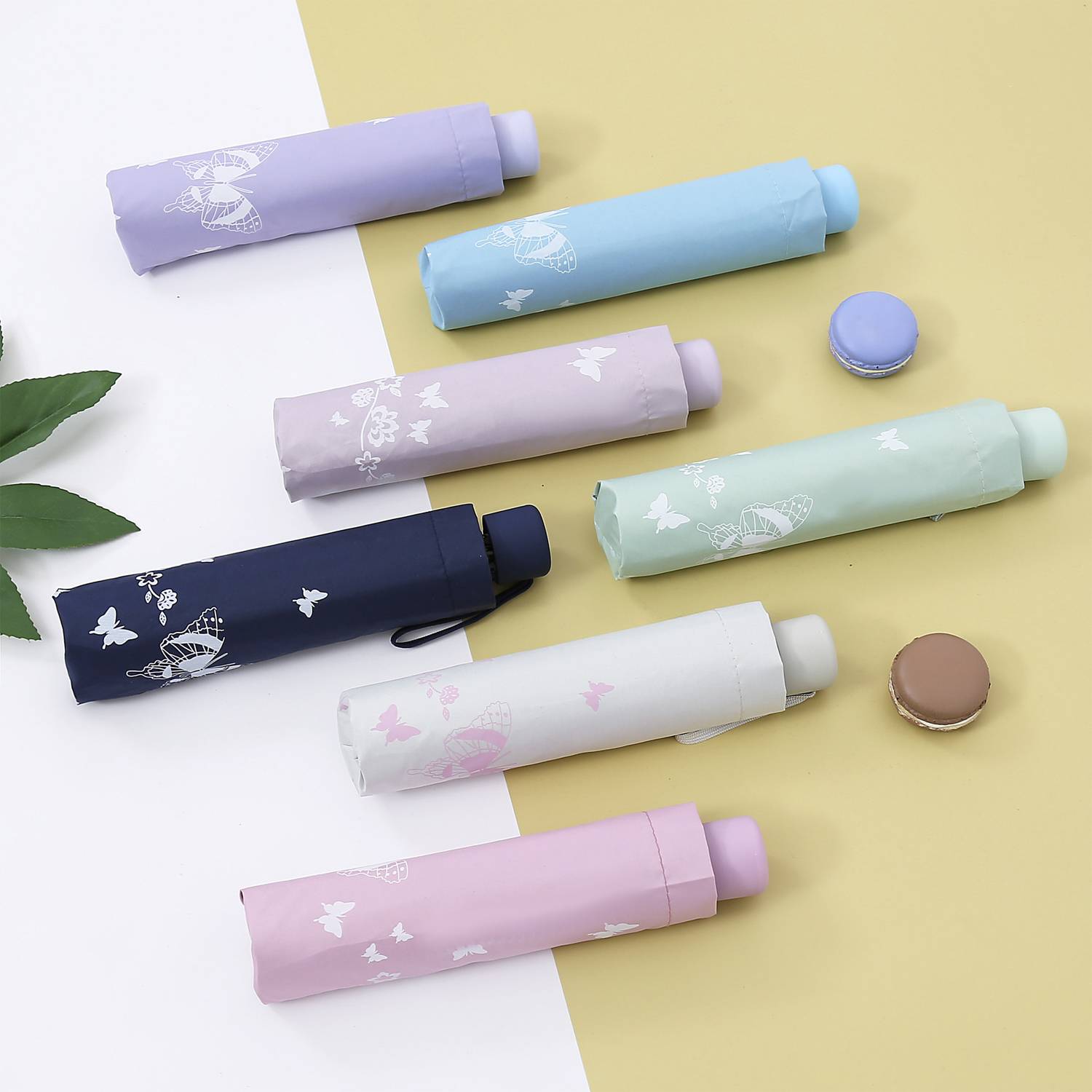 Double Sided Printed Umbrella W/ Lotus Leaf Edge 4