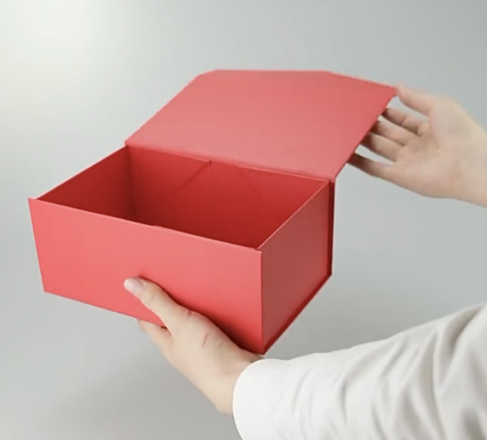 Magnetic gift box 16