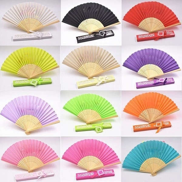 Bamboo-Ribbed Fan 3