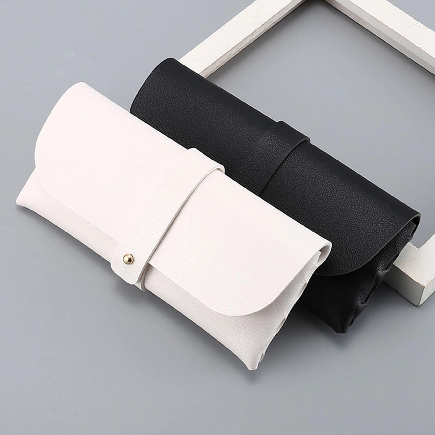 Leather Glasses Pouch 3