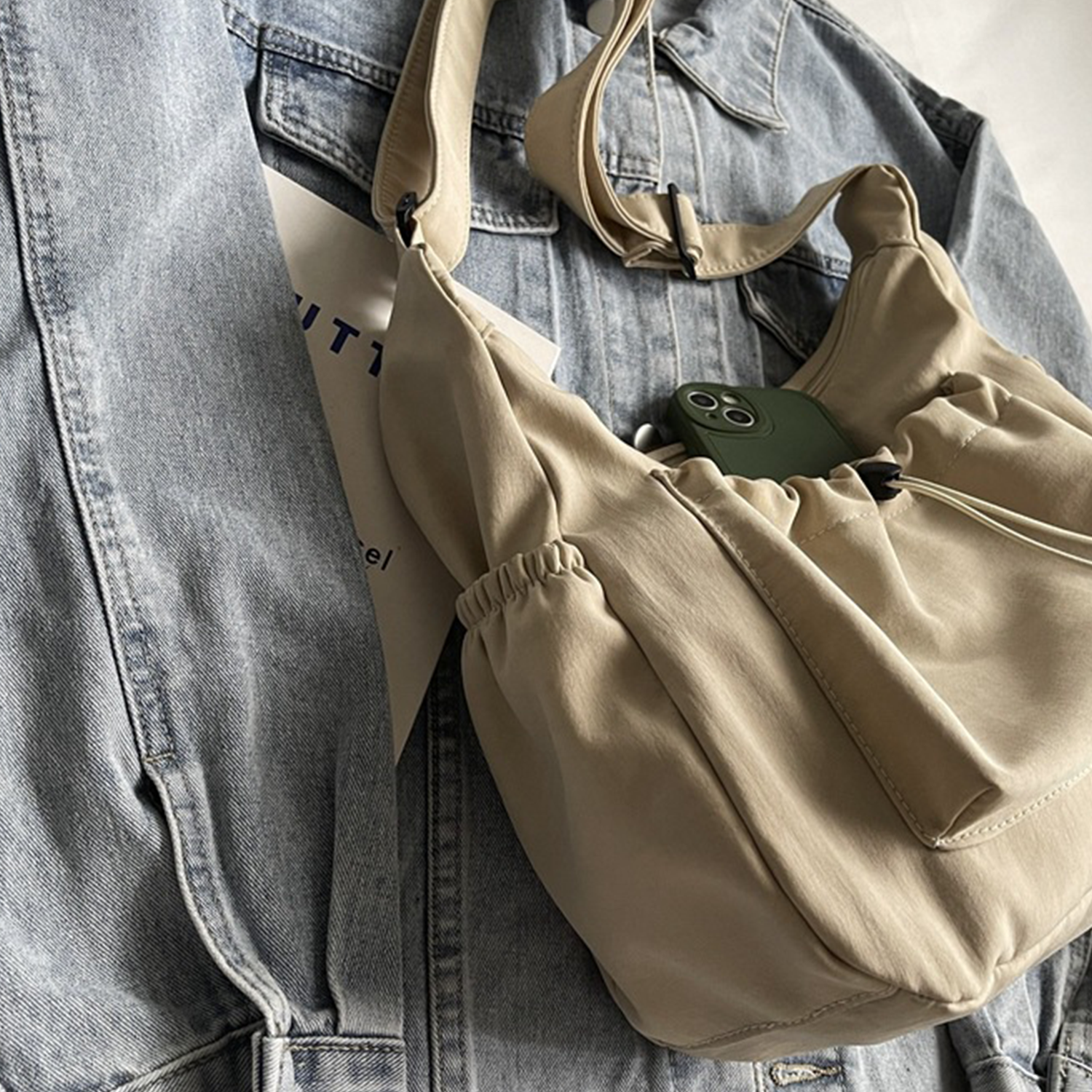 Large Capacity Nylon Shoulder Tote Bag 4