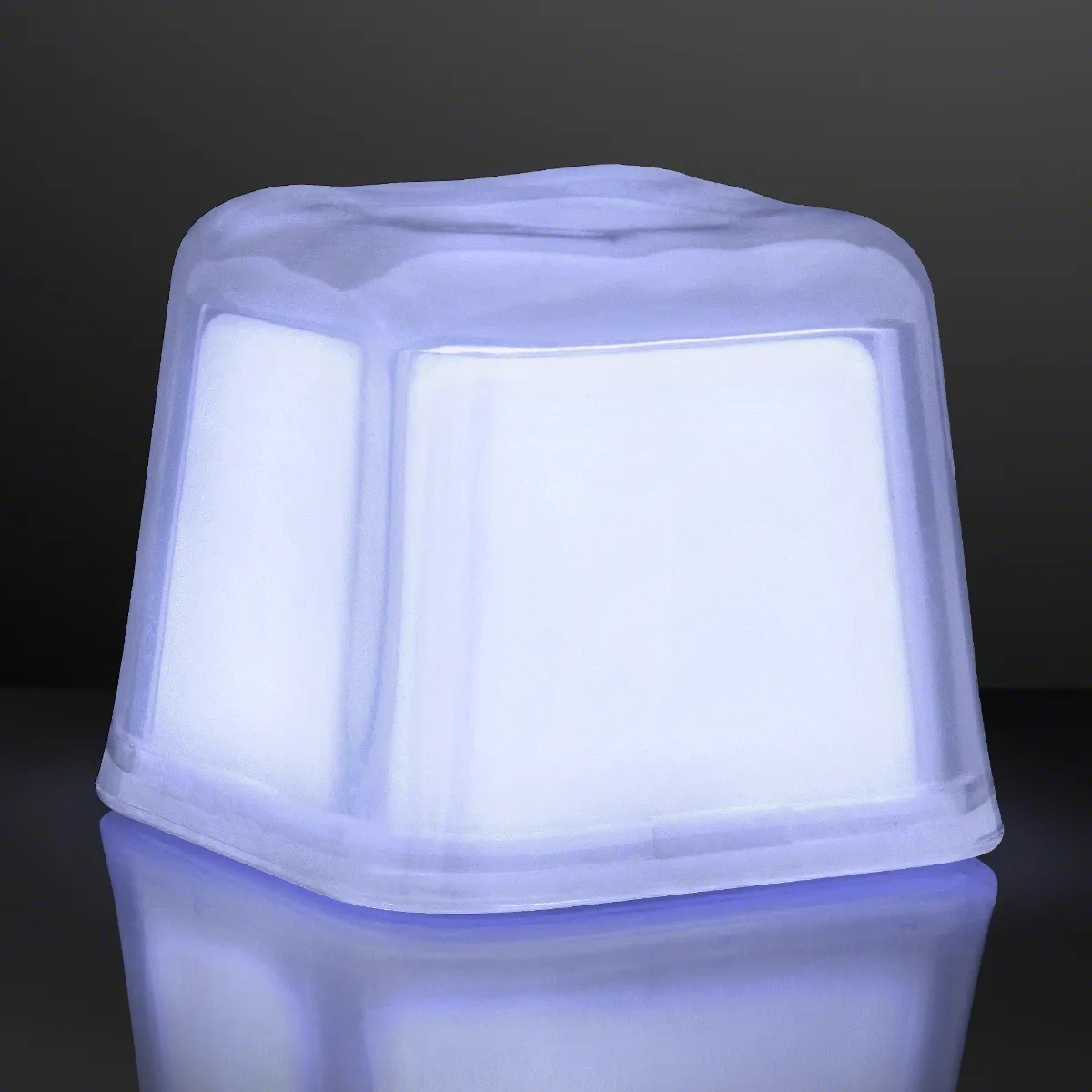 Hollywood Light Up Ice Cubes 3
