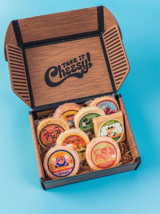 Cheese Bros. Brotherhood Gift Box (8 Wisconsin Cheeses) 3