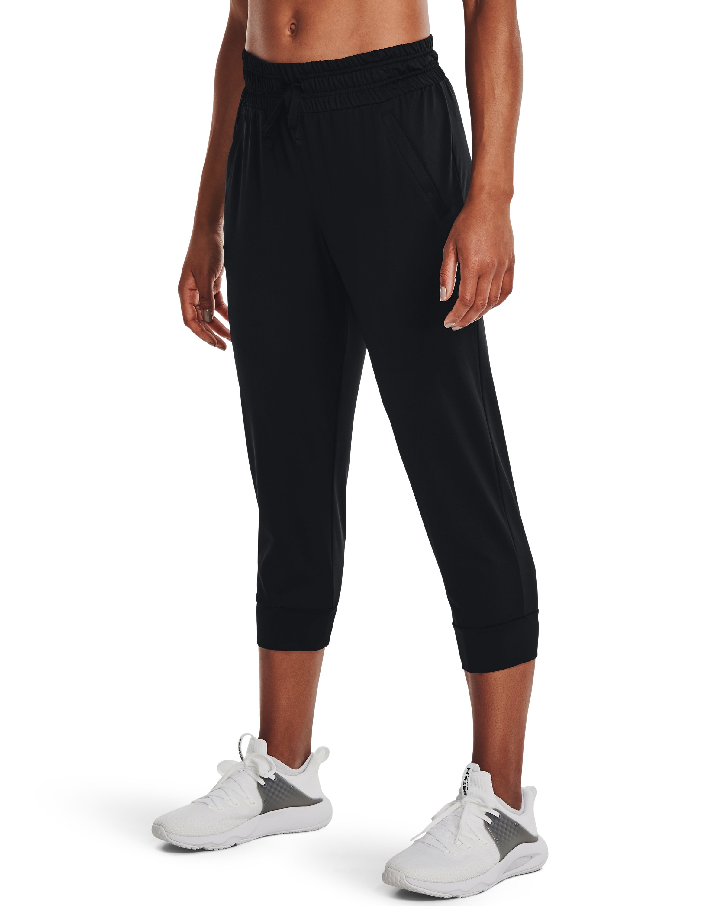 UA Tech Women's Capri Pants 6