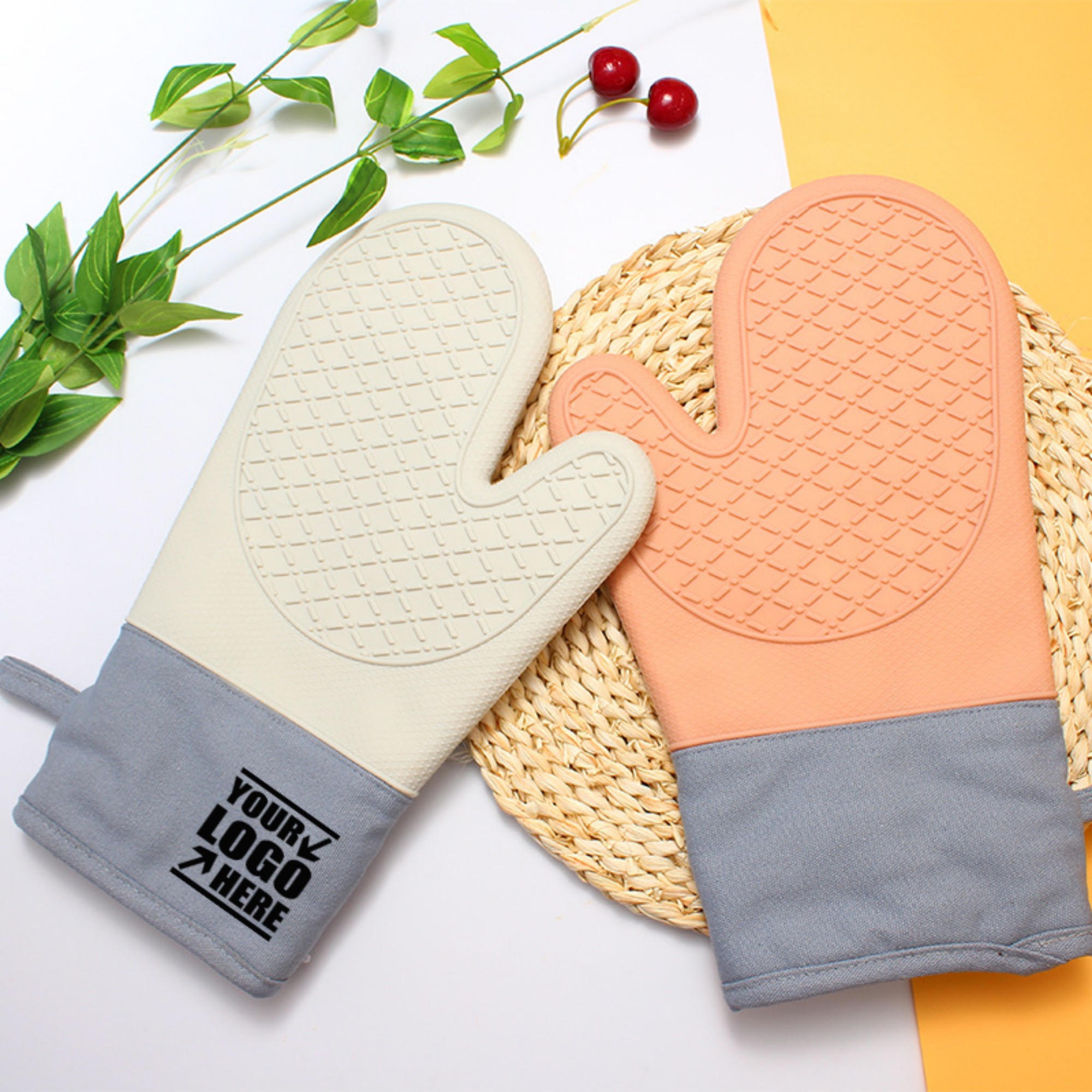 Thickened Silicone Heat-Resistant Kitchen Gloves 1