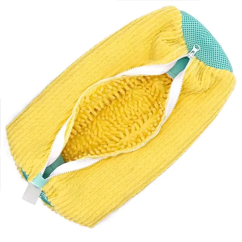 Deformable Shoe Washing Bag 2