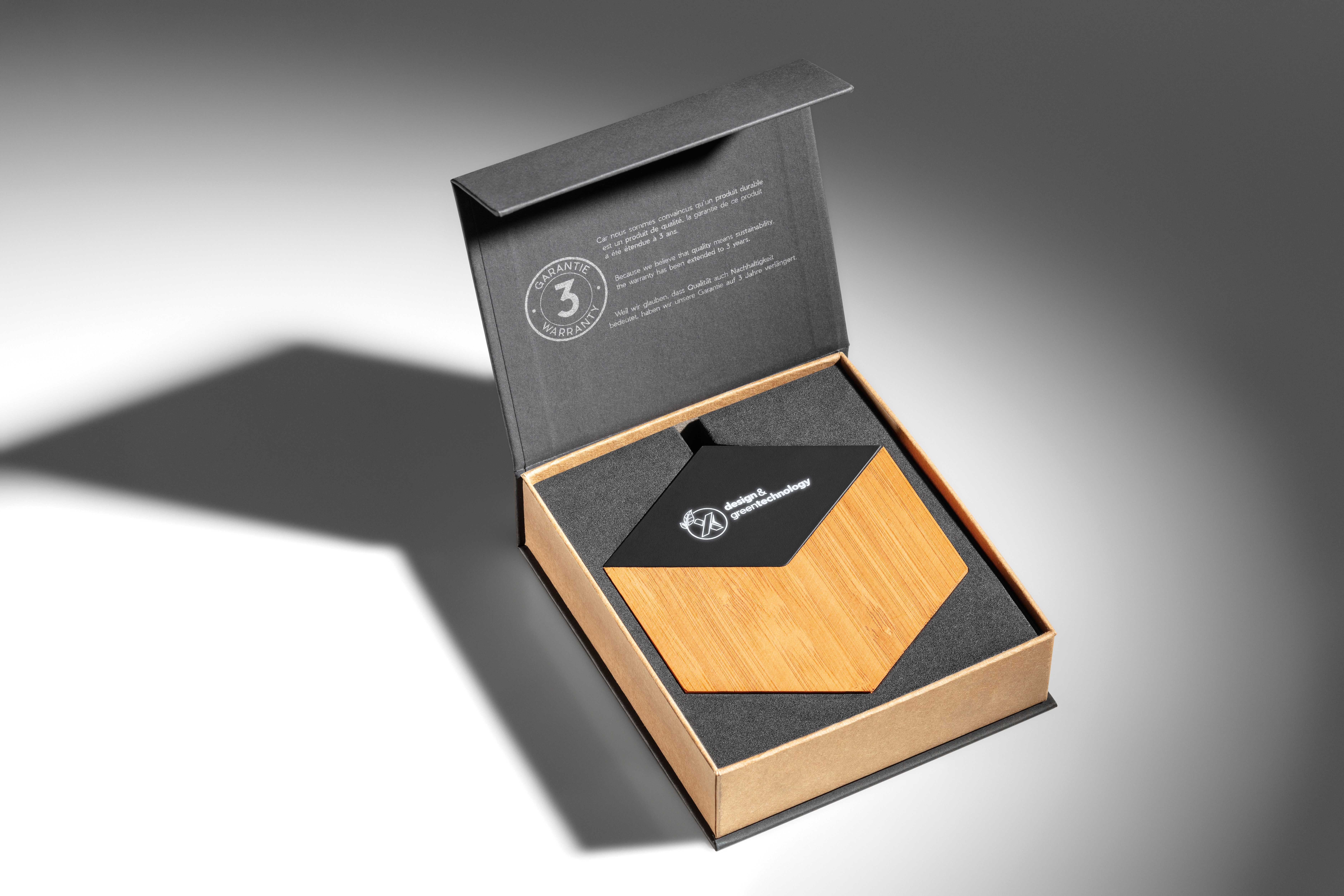 SCX Innovative Design™ Bamboo 10W Hexa Wireless Charger 16