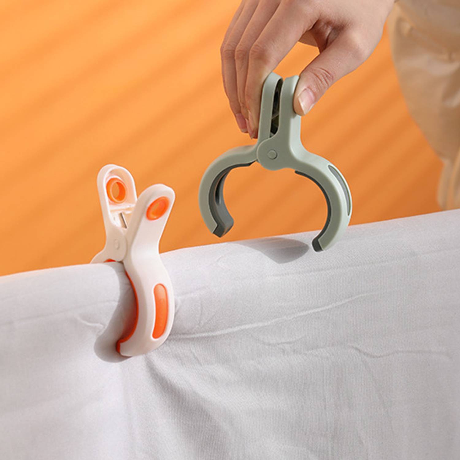 Plastic Windproof Quilt Clips for Household Use 7