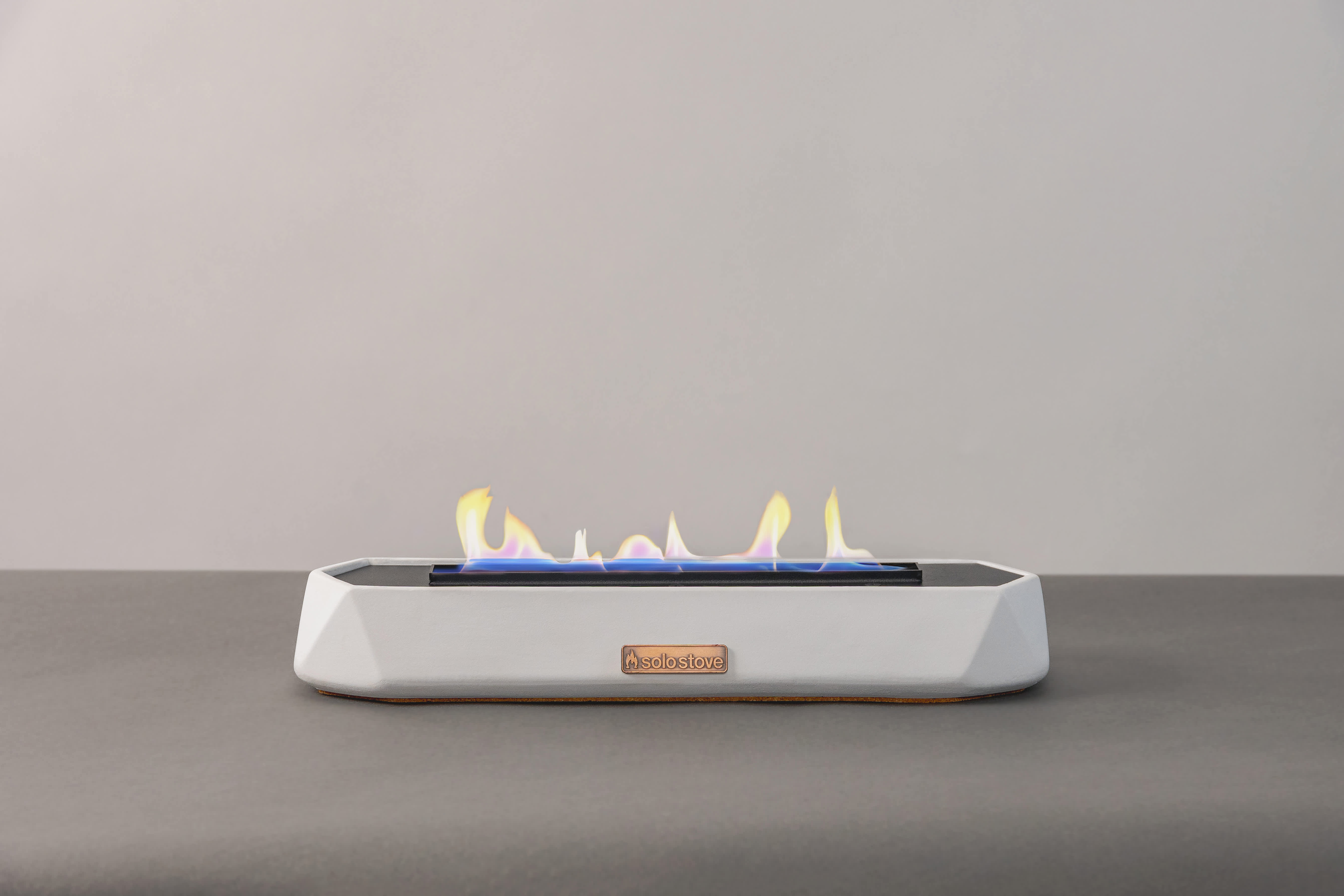 Solo Stove - The Runner Tabletop Fire Bowl (White) 2