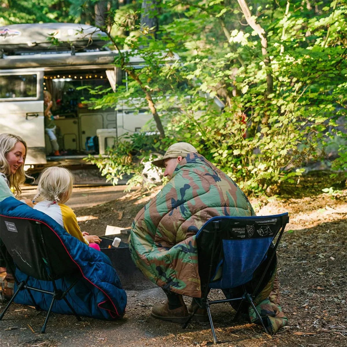Warm Printed Outdoor Camping Blanket for 1-Person 3