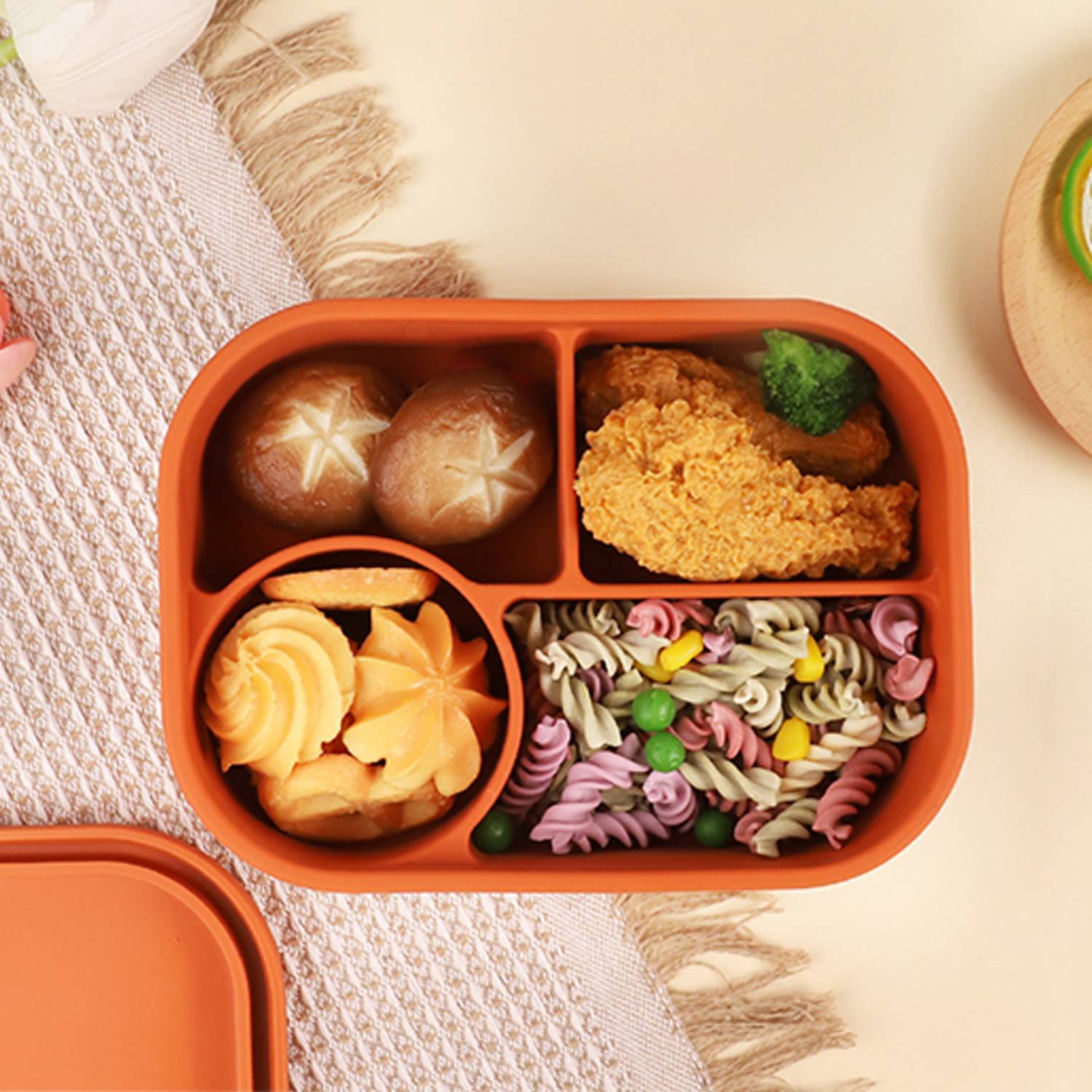 Silicone microwave lunch box 2