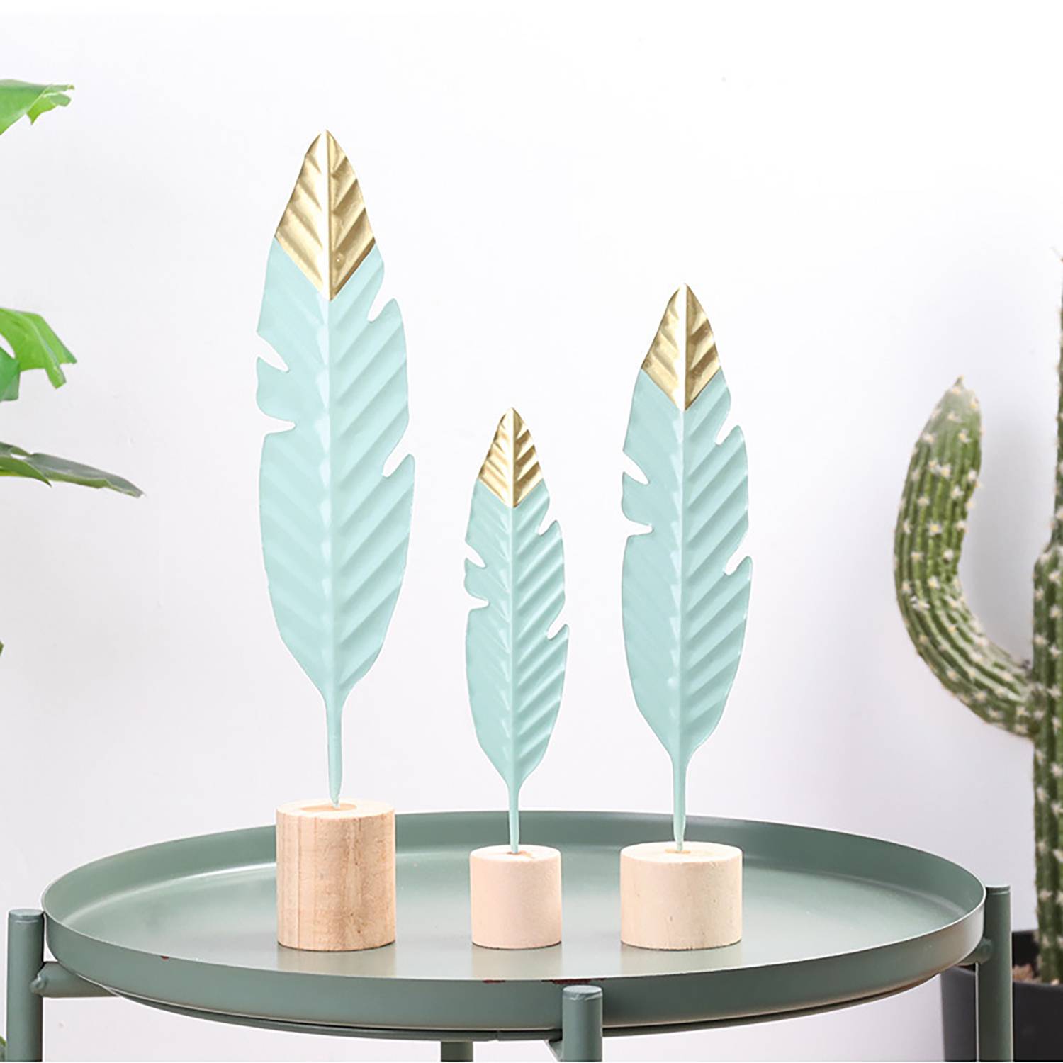 Elegant Home Decor Feather Decoration W/ Wooden Base 3