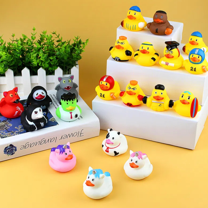 Yellow Cute Duck Swimming Race 2