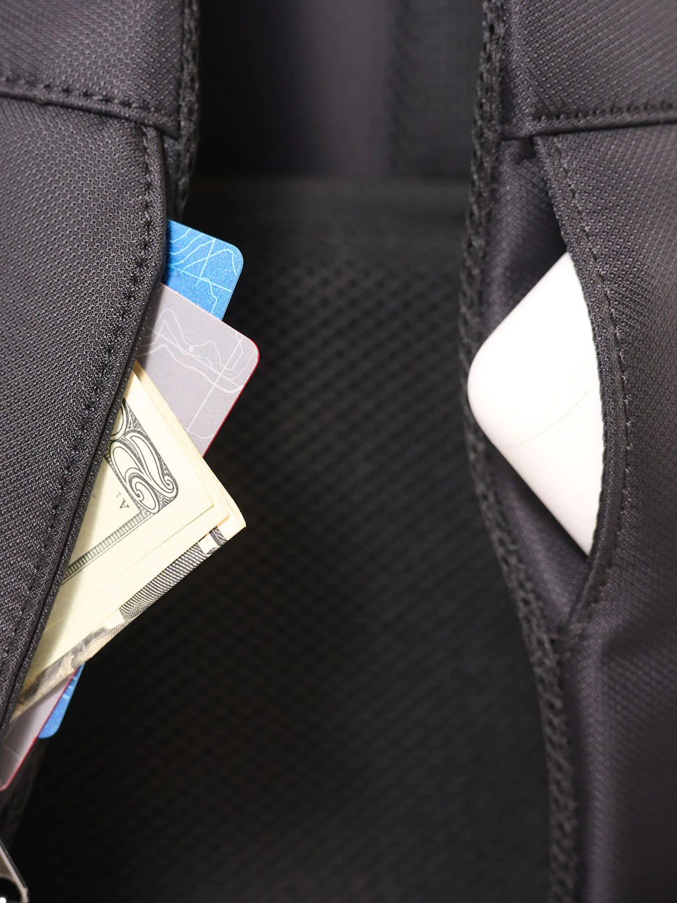 EZRI Executive Backpack with Embroidery 8