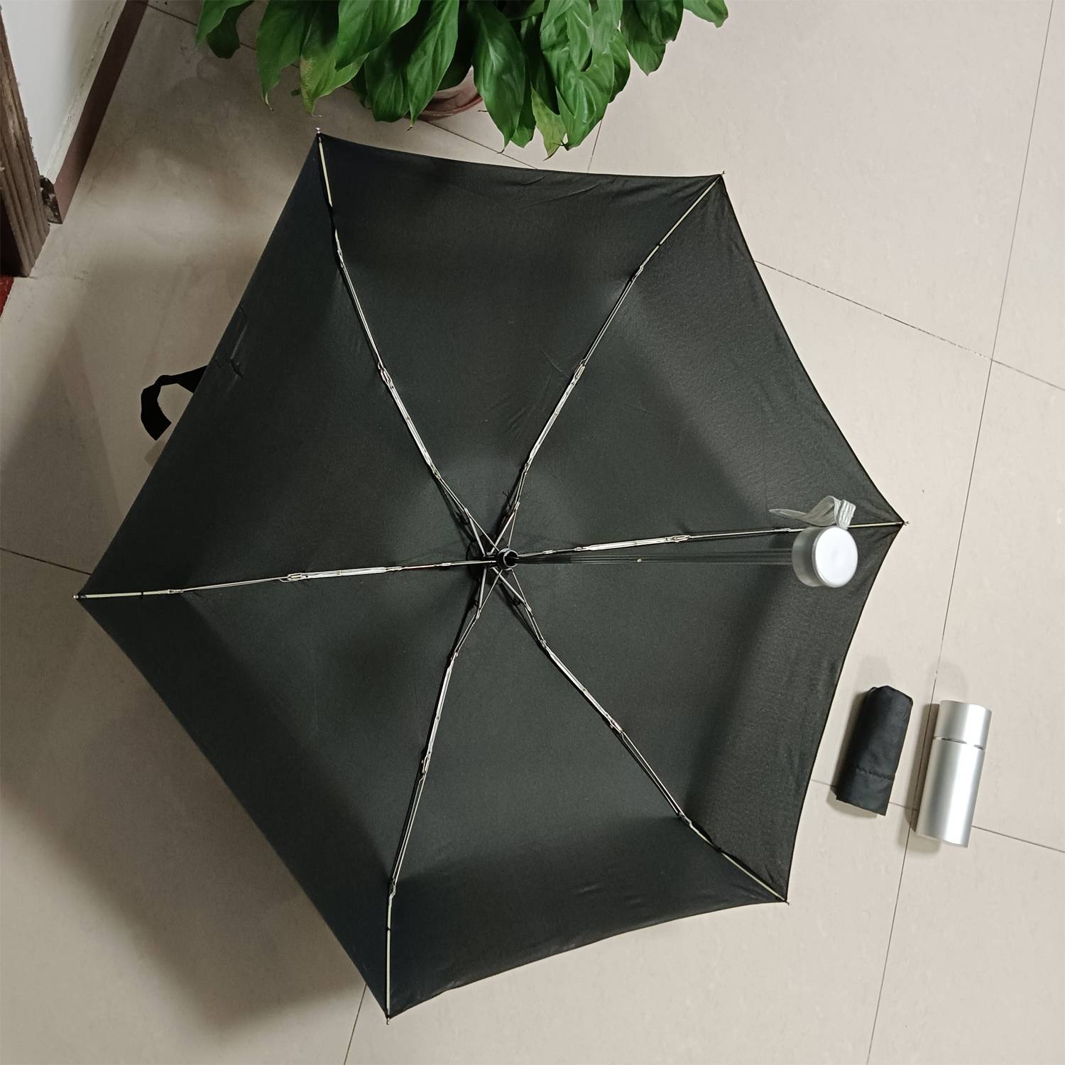 Compact Folding Umbrella w/ Aluminum Case 13