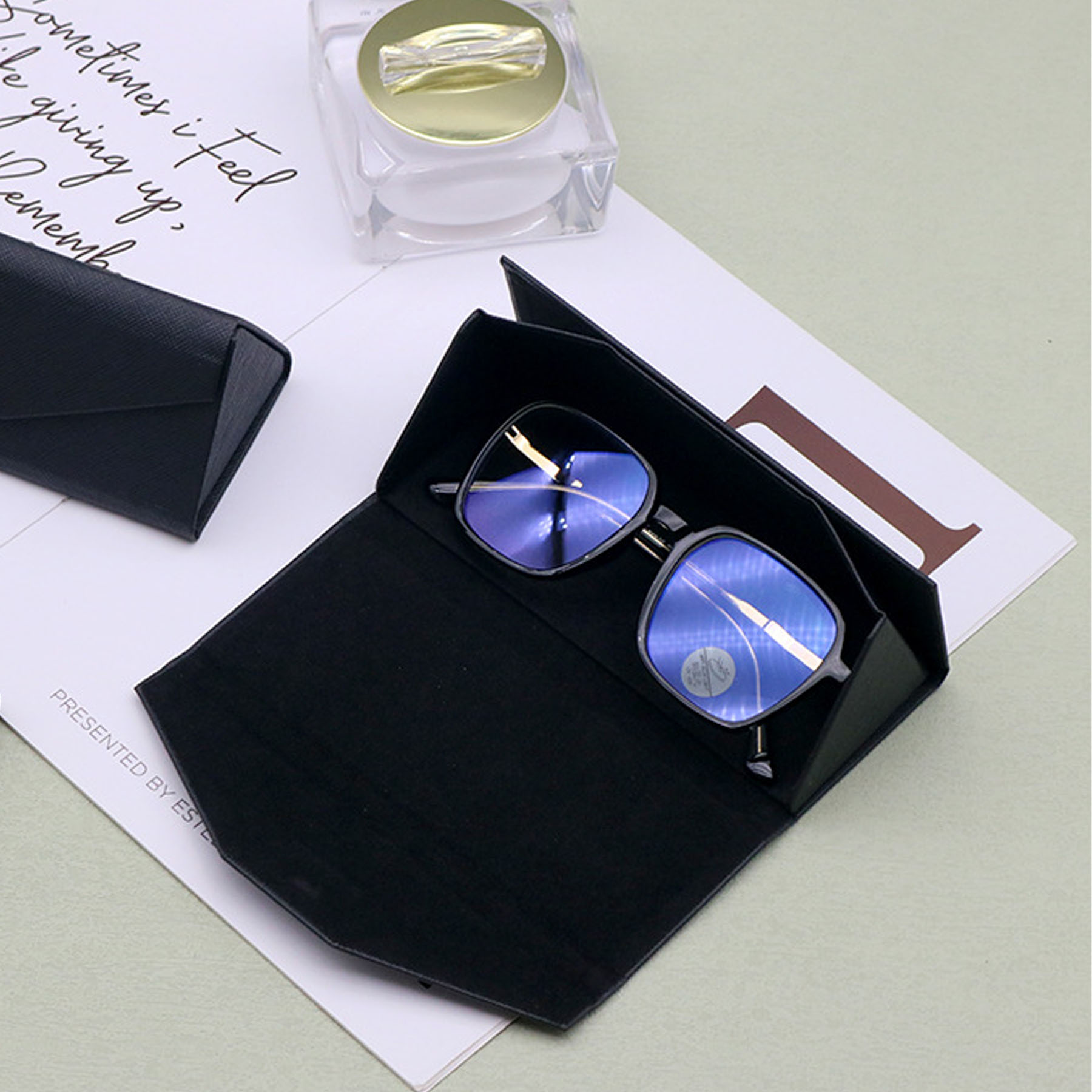 Folding Glasses Case 4