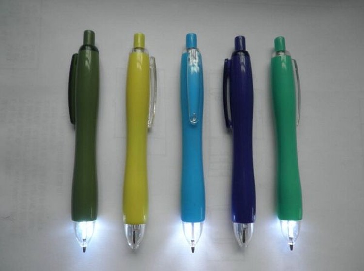LED Flashlight Pen 1