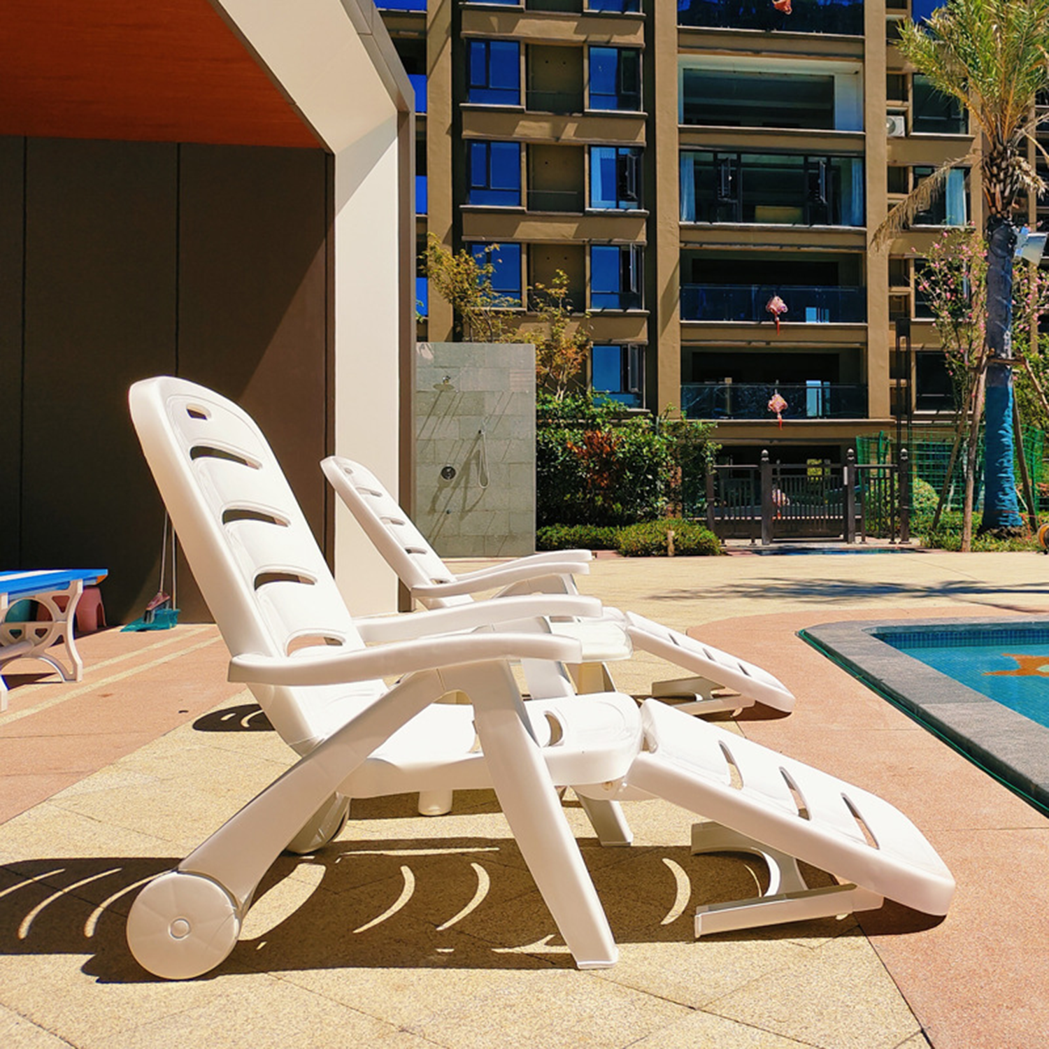Plastic Folding Beach Chair 4