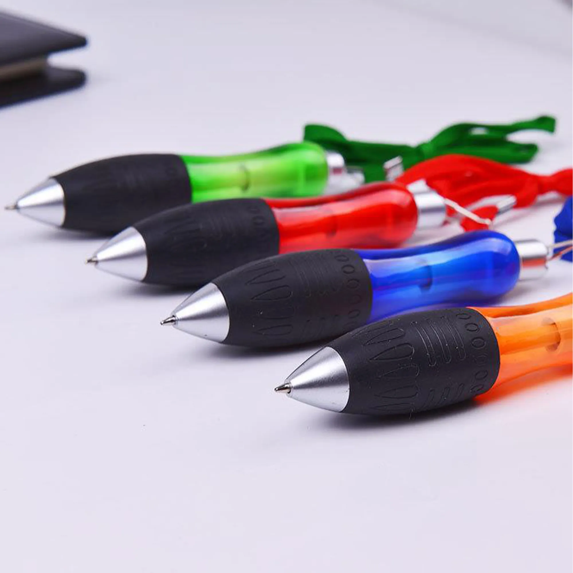 Thick Barrel Nurse Pen With Lanyard Clip 2