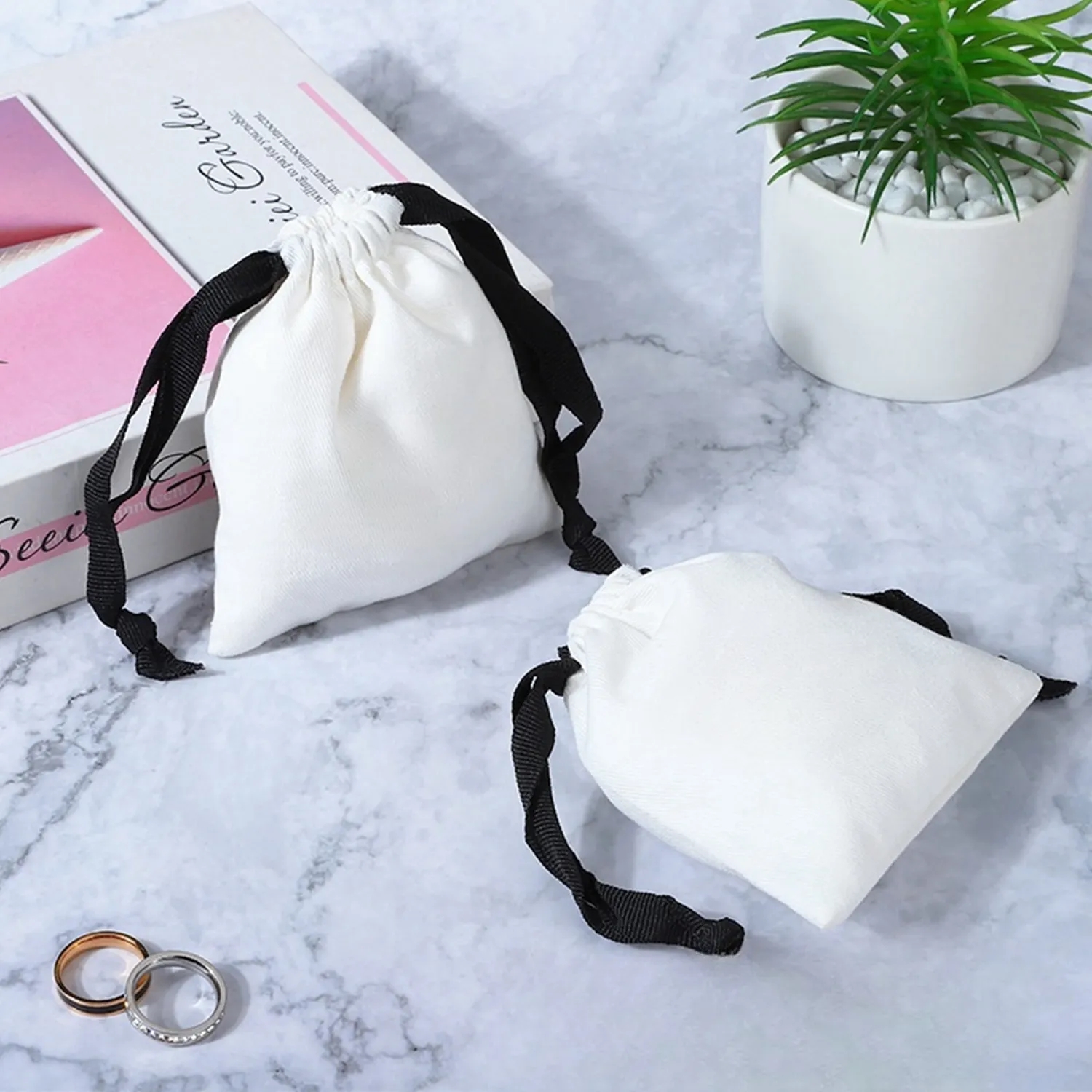 3.15'' Canvas Jewelry Bag 4